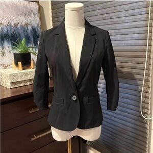 Frenchi Women's Black Single-Button Blazer with Notched Lapels